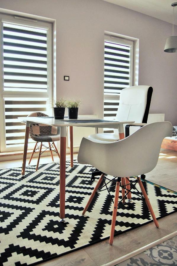 Gray Apartment Kielce Exterior foto